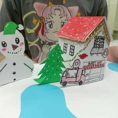 Prace uczniów wykonane w ramach zajęć "Świat wokół nas" - fot. 12